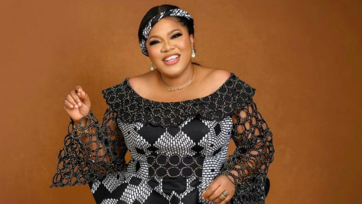 Read more about the article Showmax spotlights Toyin Abraham: The record-breaking actress from Auchi